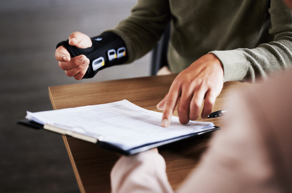 When to Hire a Personal Injury Lawyer: Essential Advice